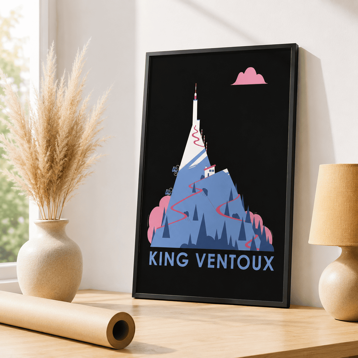 Affiche King Ventoux, Mont Ventoux stylisé en papier découpé, sommet et nuages roses
