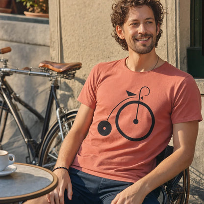 T-shirt vintage « Grand Bi » Unisexe, coton bio en situation